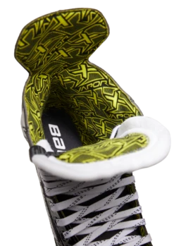 Bauer Vapor X3.5 Intermediate Roller Skates 9 Bauer Vapor X3.5 Intermediate Roller Skates -Hockey Sale Shop 1060231 RH Vapor X3.5 Skate 0525 clipped